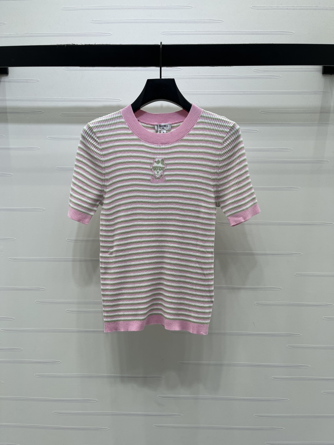 Women's short sleeves